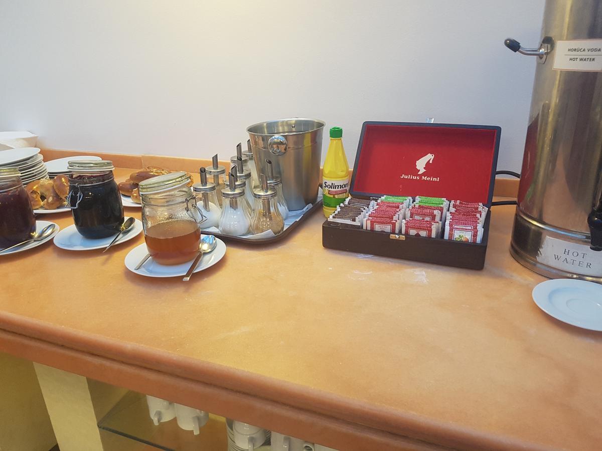 Hotel Nivy Bratislava Eksteriør billede