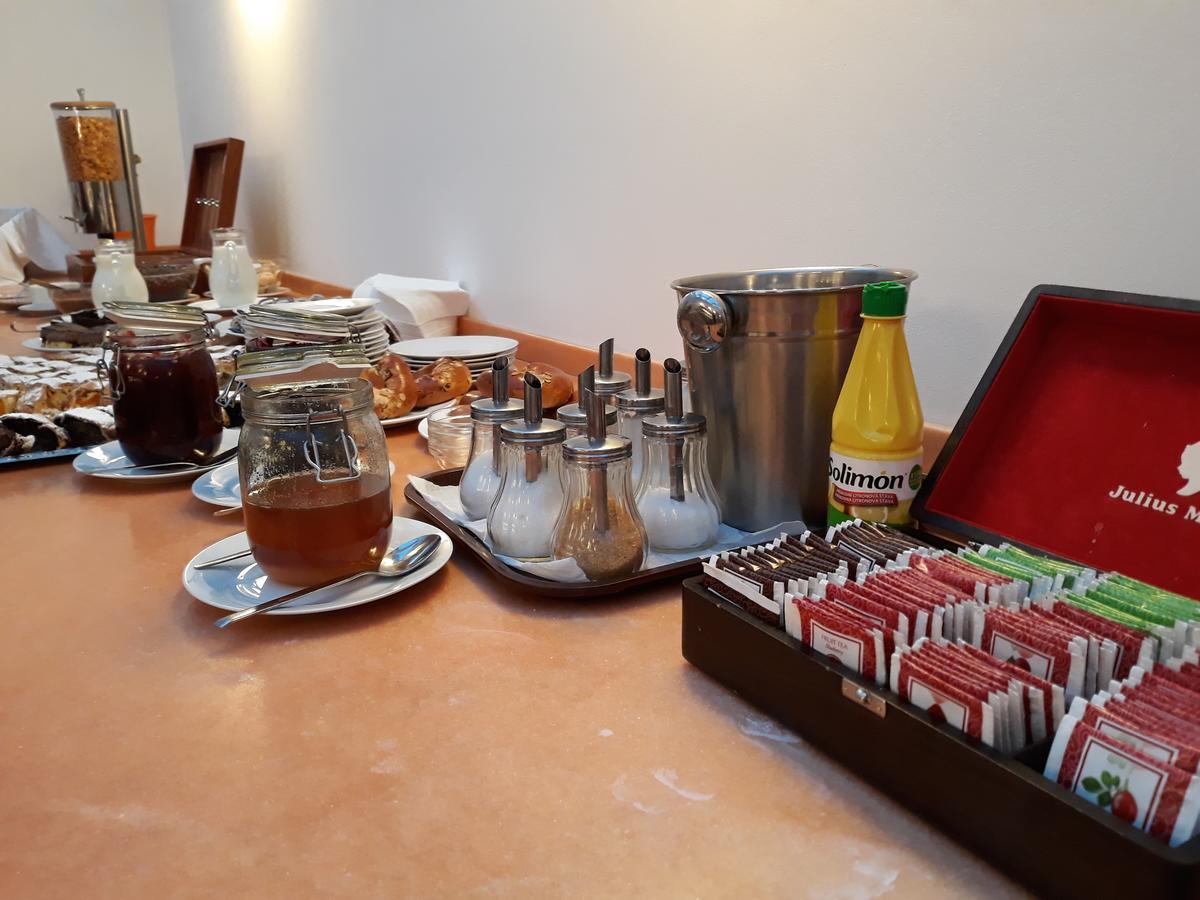 Hotel Nivy Bratislava Eksteriør billede